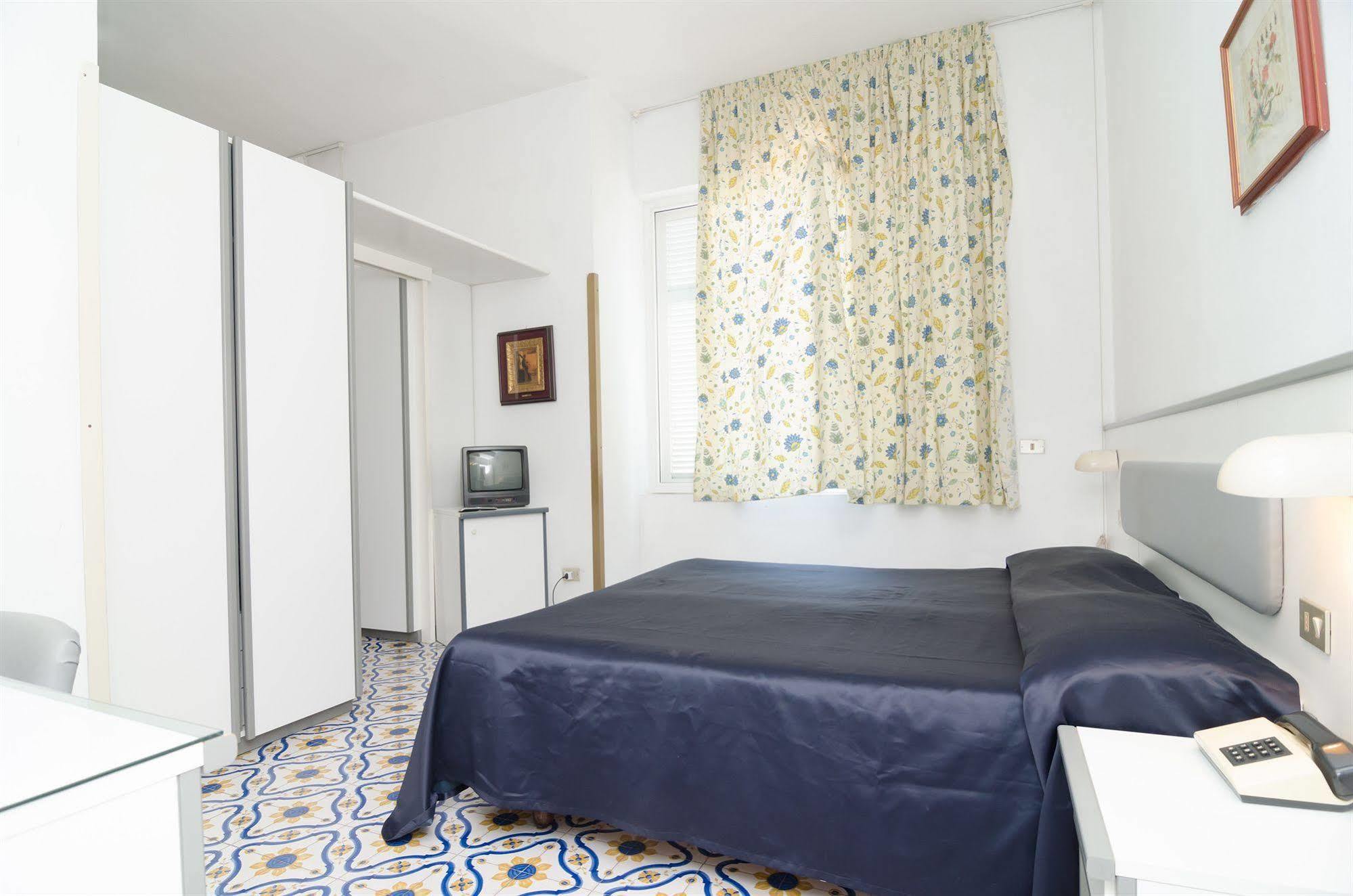 Hotel Flora Wellness & Beauty Ischia Kültér fotó