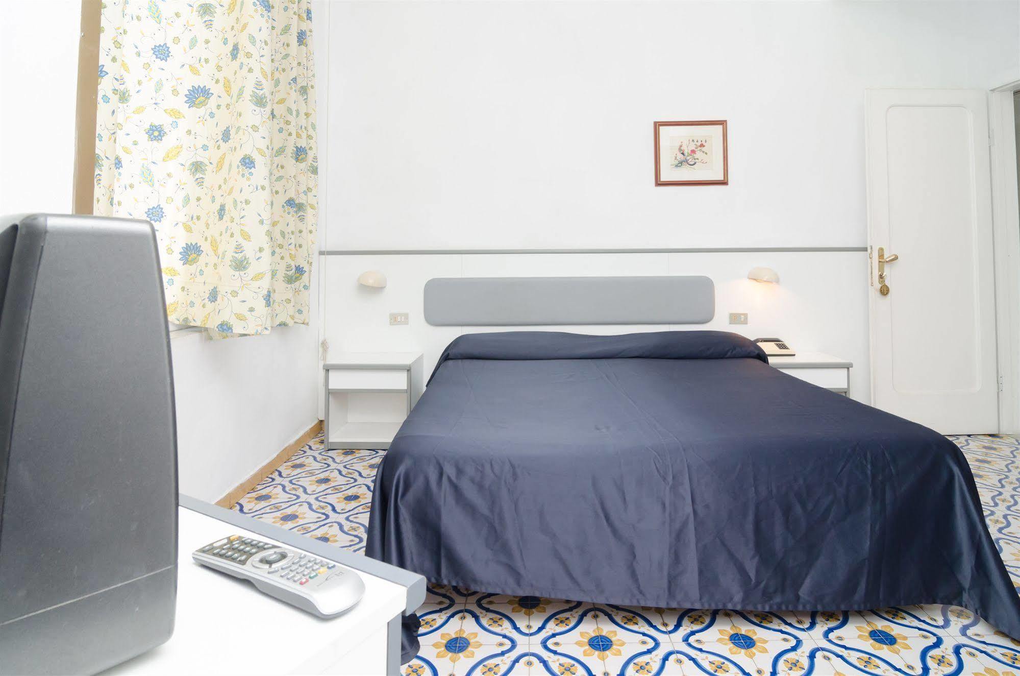 Hotel Flora Wellness & Beauty Ischia Kültér fotó